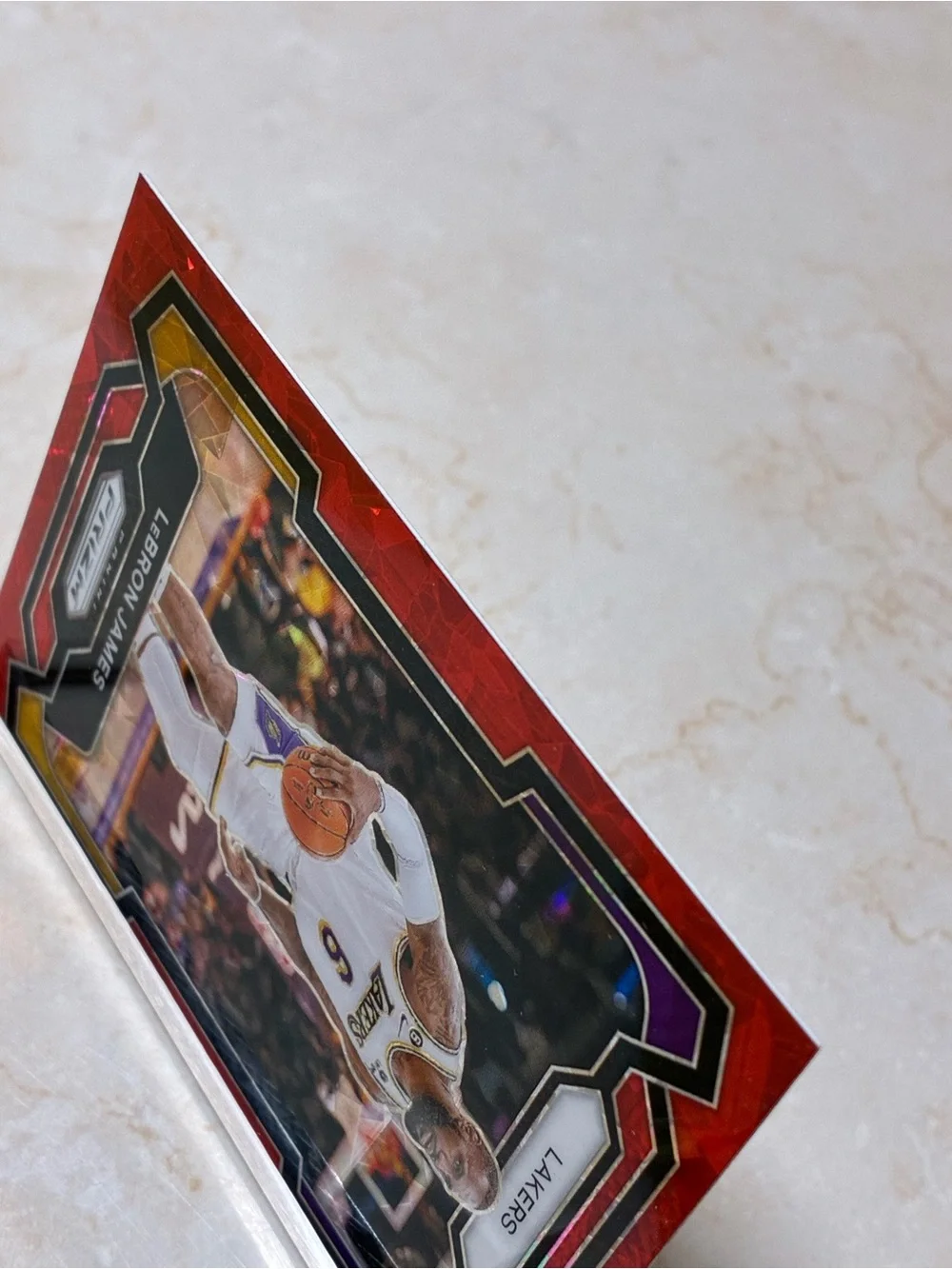 LeBron James Lakers Red Cracked Ice Prizm Basketball Card